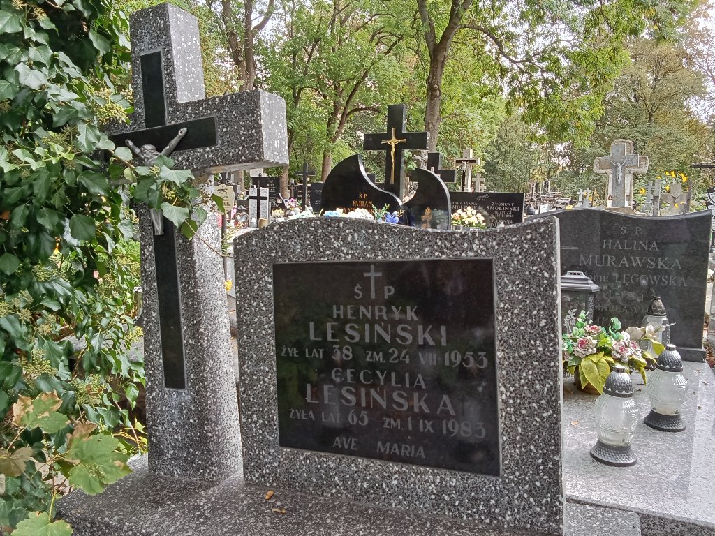 Grób Cecylia Lesińska