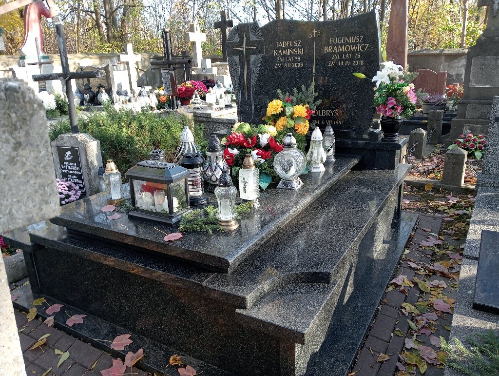 Grób Tadeusz Kamiński